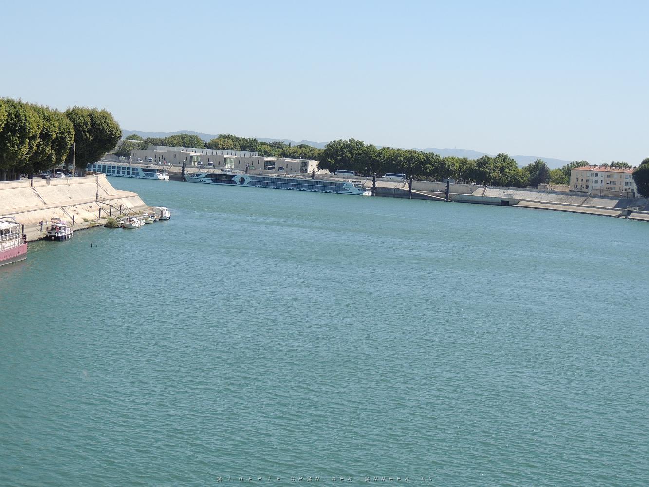 2022 07 UN AIR DE VACANCES 16 DU COTE D ARLES (4).JPG -           
